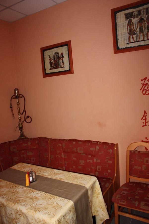 Hotel Gostynnyi Dvir Bucha Extérieur photo